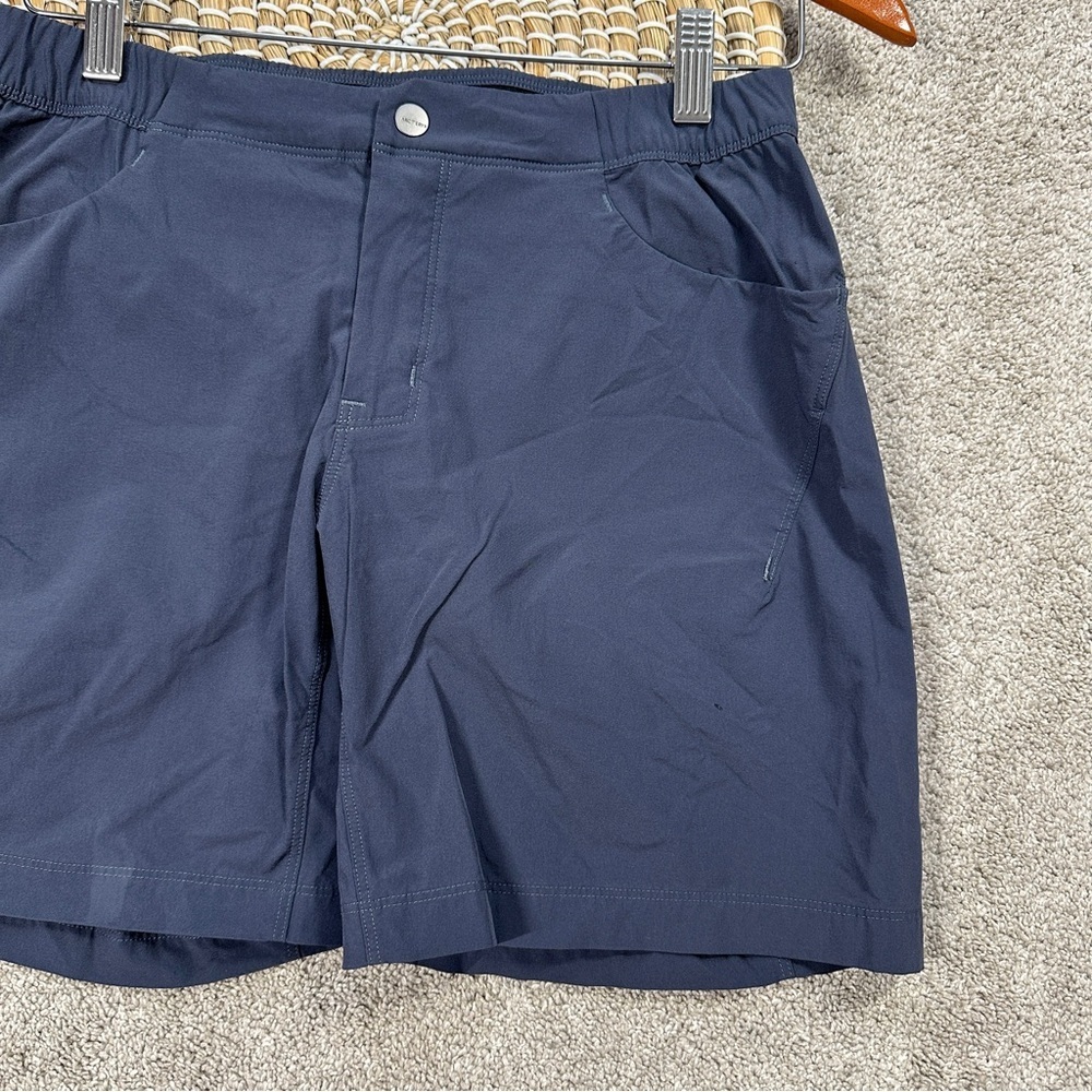 Arc’teryx Women’s Alroy Short 7” Mid Rise Lightweight Outdoor Hiking in Navy 6 - Picture 4 of 16